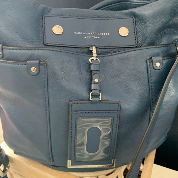 Marc Jacobs Stunning Navy Leather Bag, like new - Picture 6 of 6
